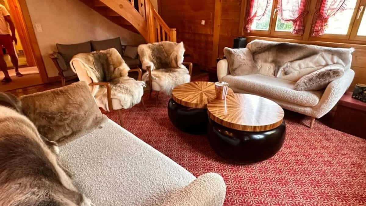 Super Cute and Cozy Chalet in the Village Center