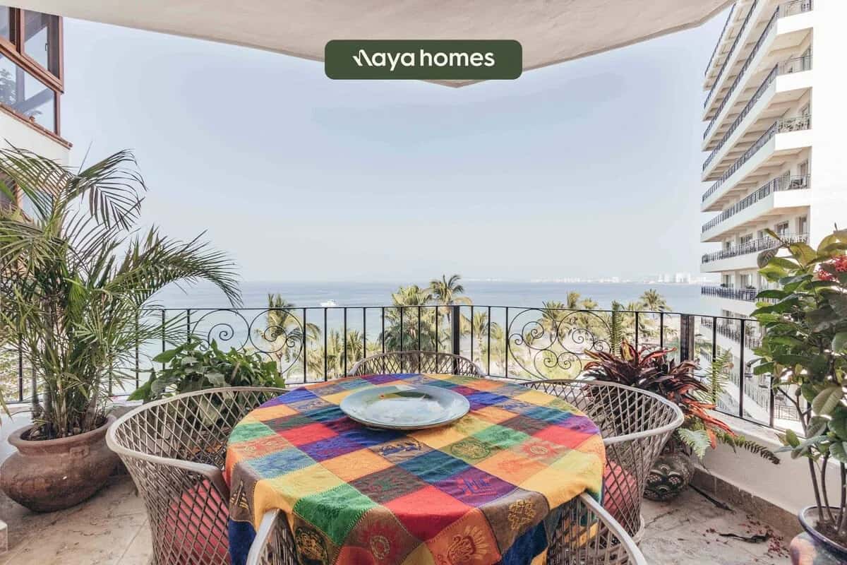 Ocean view 2Br Condo-Balcony-Beach-Pool - 606