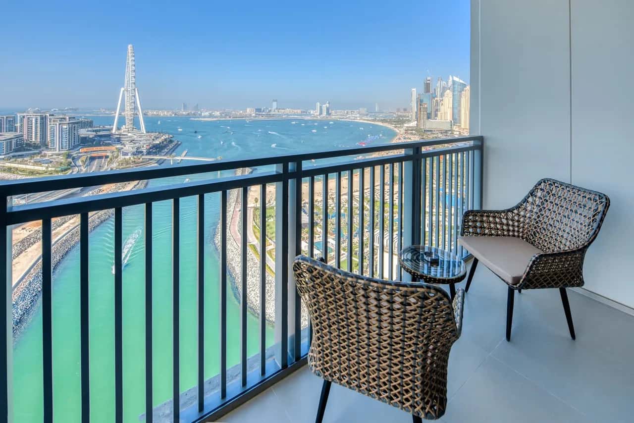 Sea-view Apartment In Jumeirah Beach Residence