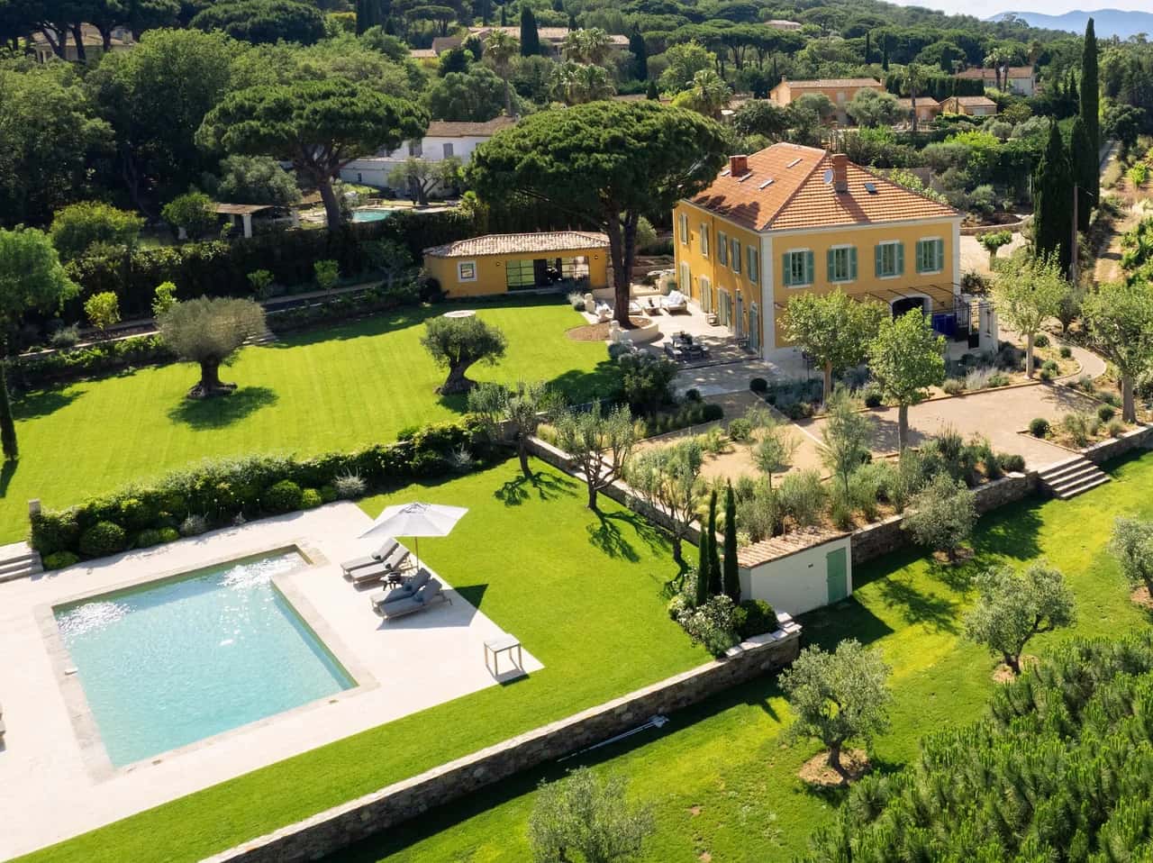 Chic Villa Located In A Vineyard In Ramatuelle
