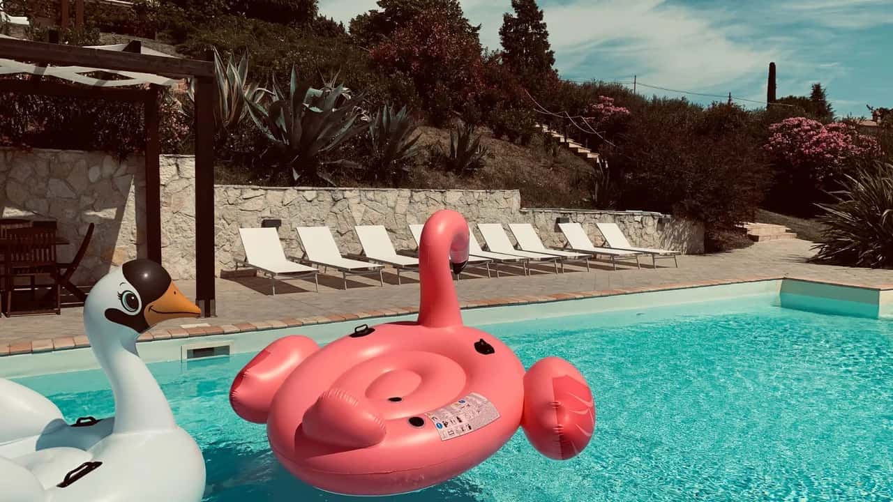 RETRAITE RURALE LUXUEUSE AVEC PISCINE PRIVÉE