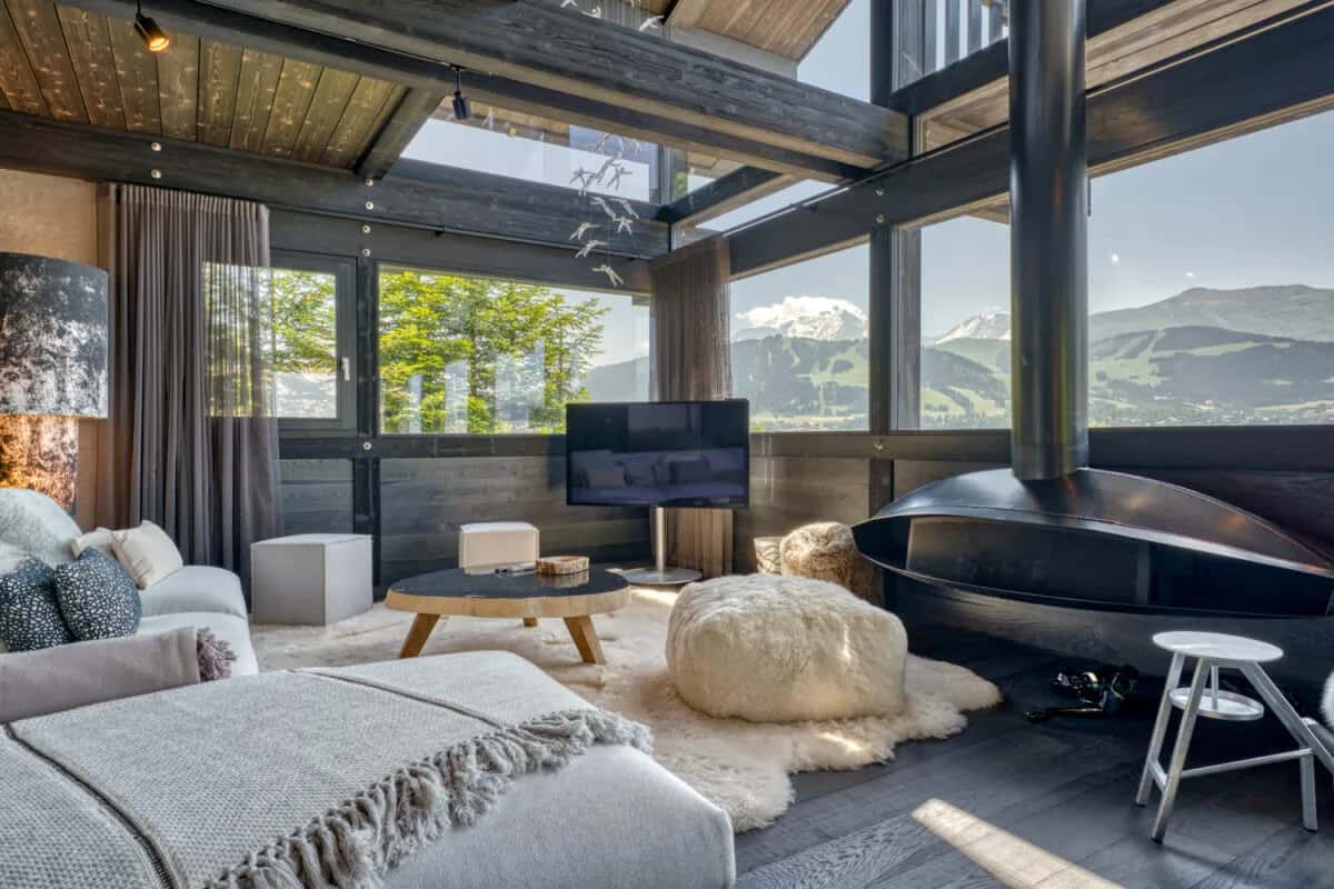 Refined Luxury Chalet with Mountain Panorama