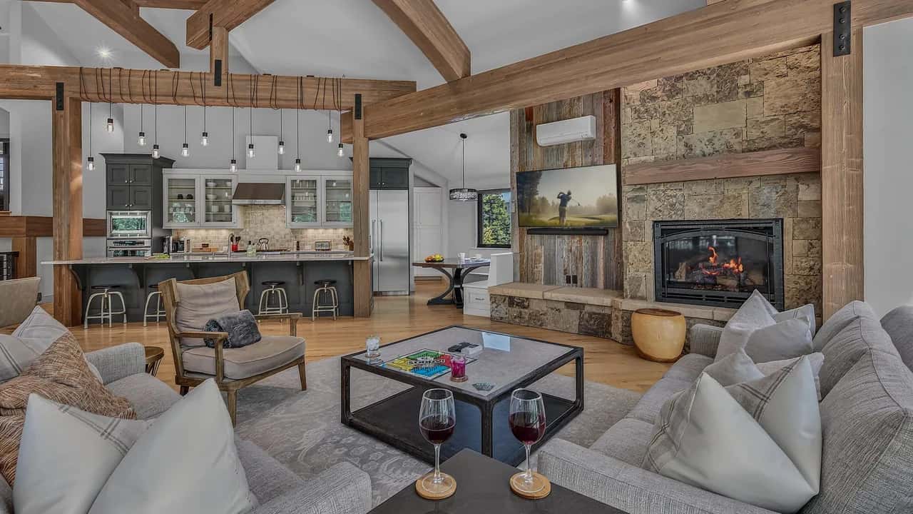 Seaview Pool Retreat - B25