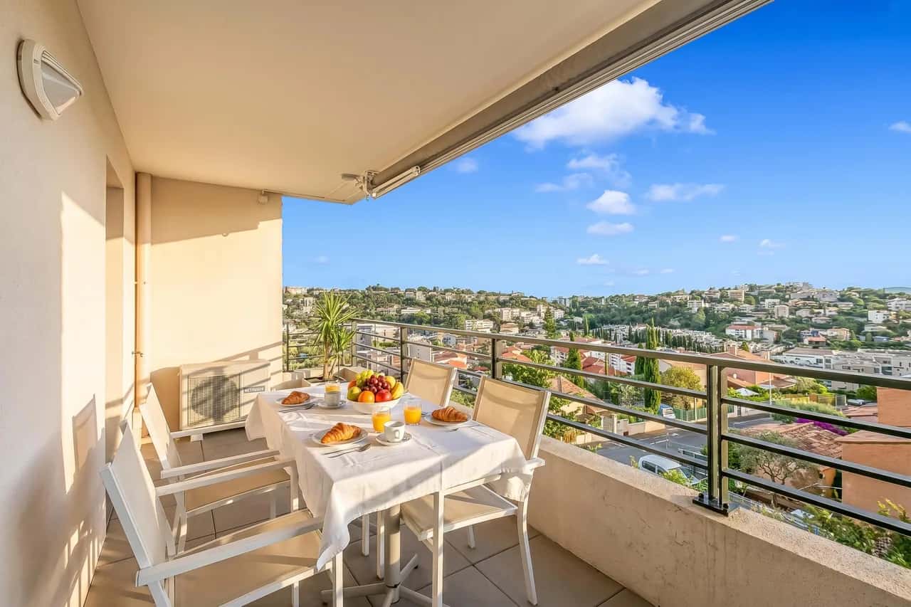 1 Bedroom Apt - Splendid View & Pool