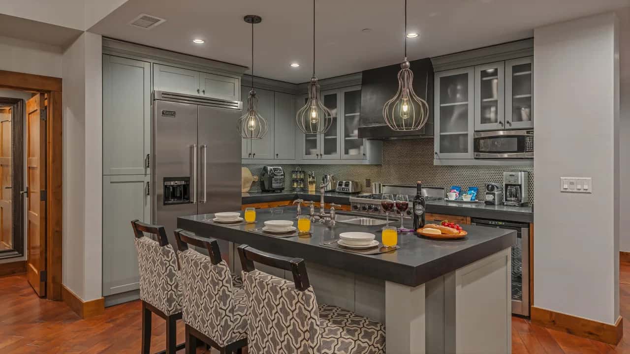 One Steamboat Place #616: Diamond Peak Penthouse 2 Bedroom