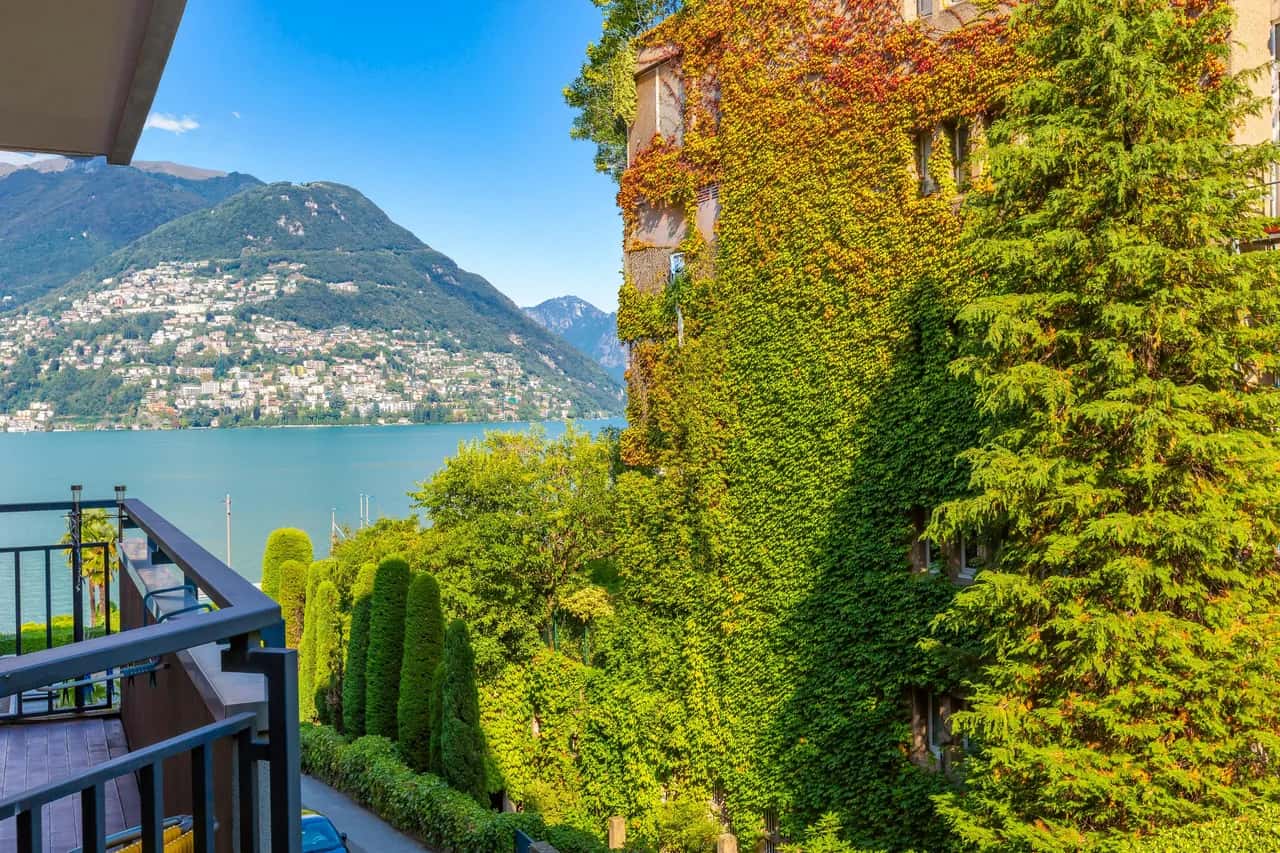 Coloratura Frontlake Lugano mit Terrasse