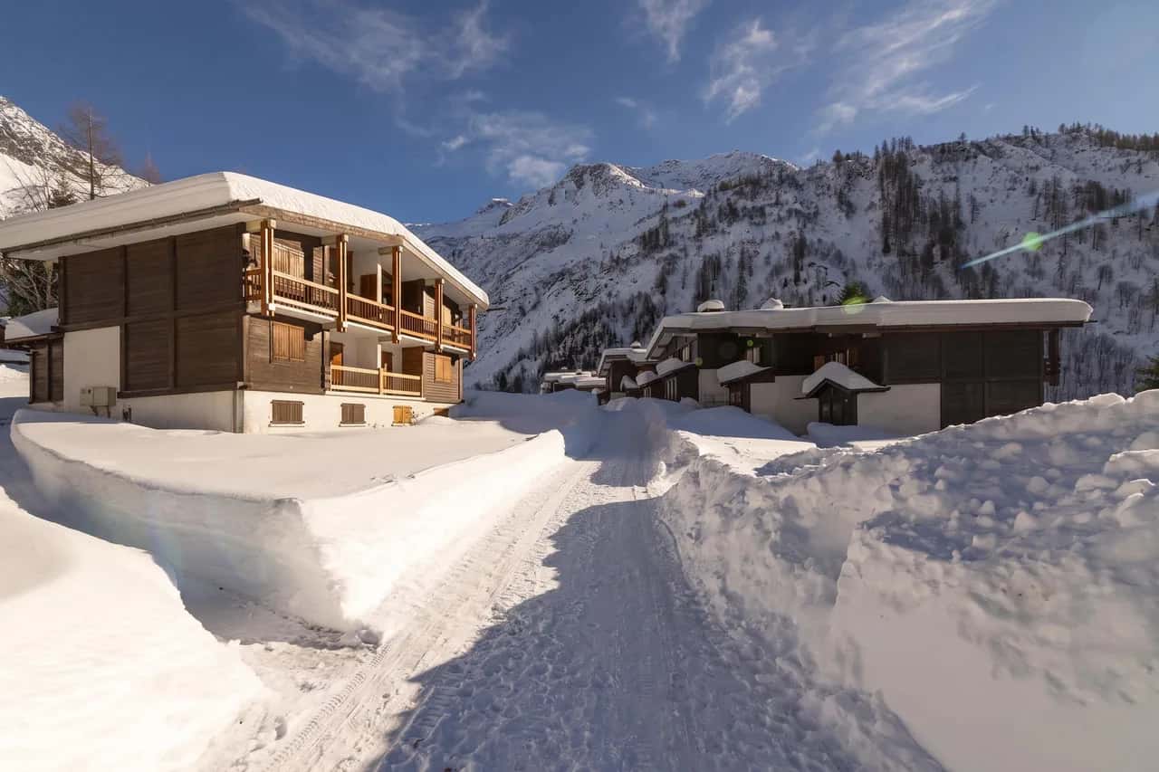 Chalet Dava La Via ski in/ski out