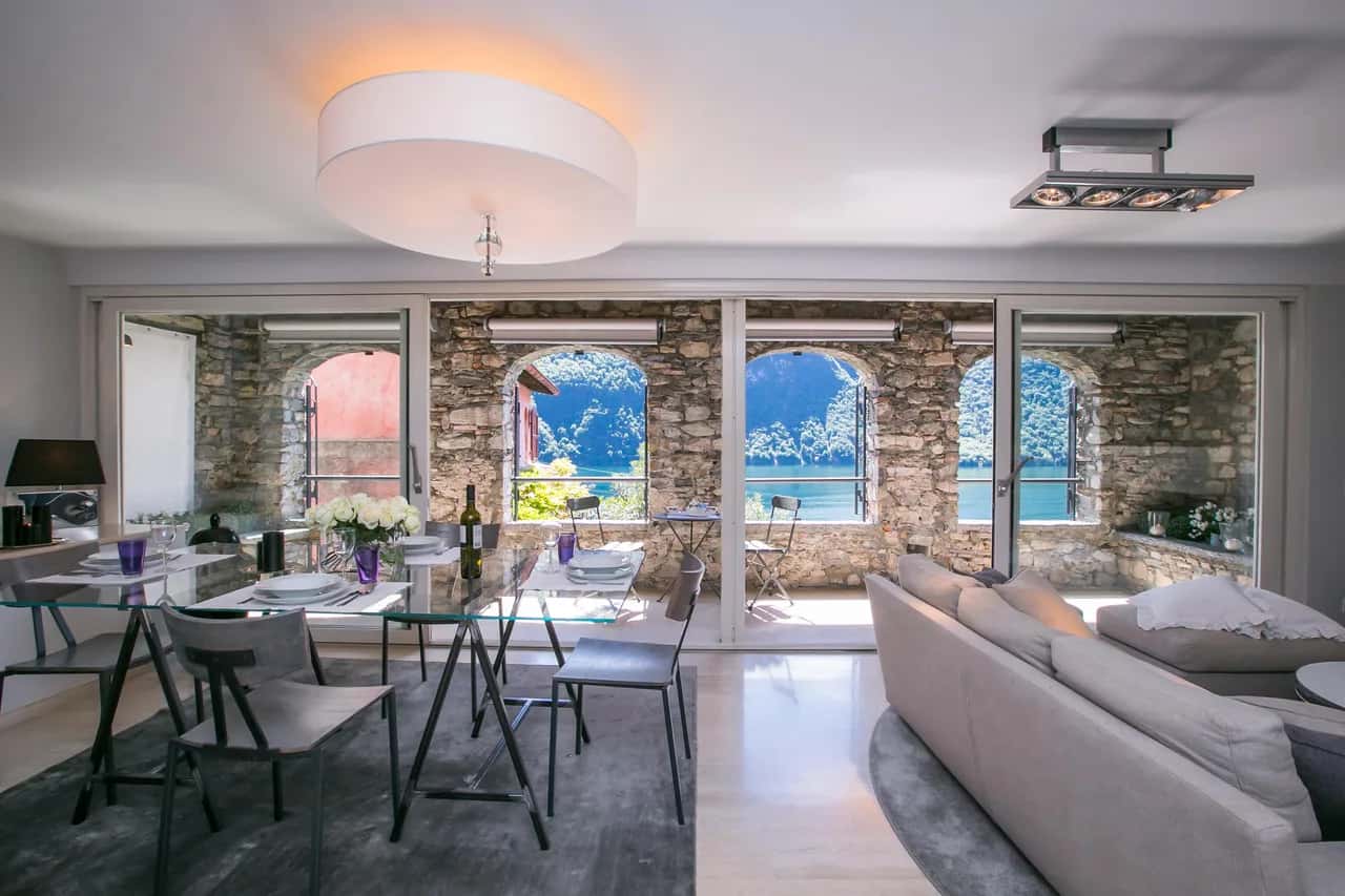 Terraza con Vista al Lago en Gandria