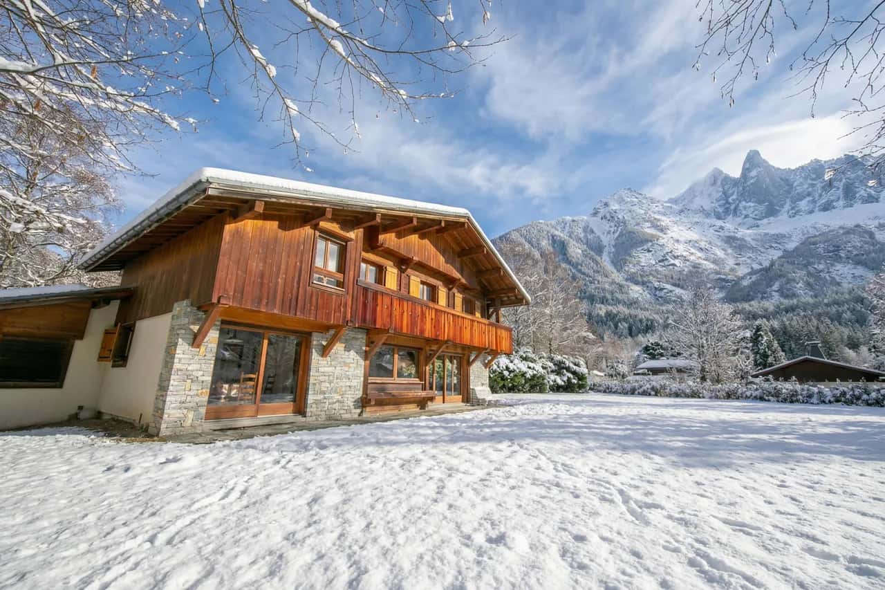 Chalet du Golf618 Family retreat for 9 next to Ski lifts