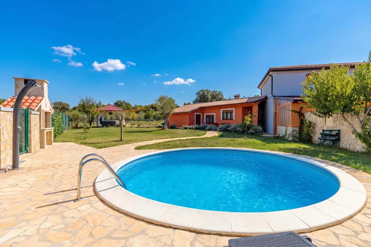 Maison Piscine & Spa Betiga 2