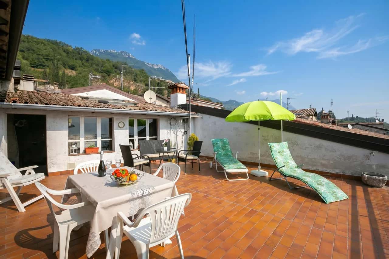 Angela - Terraza y hermosa Vista al Lago