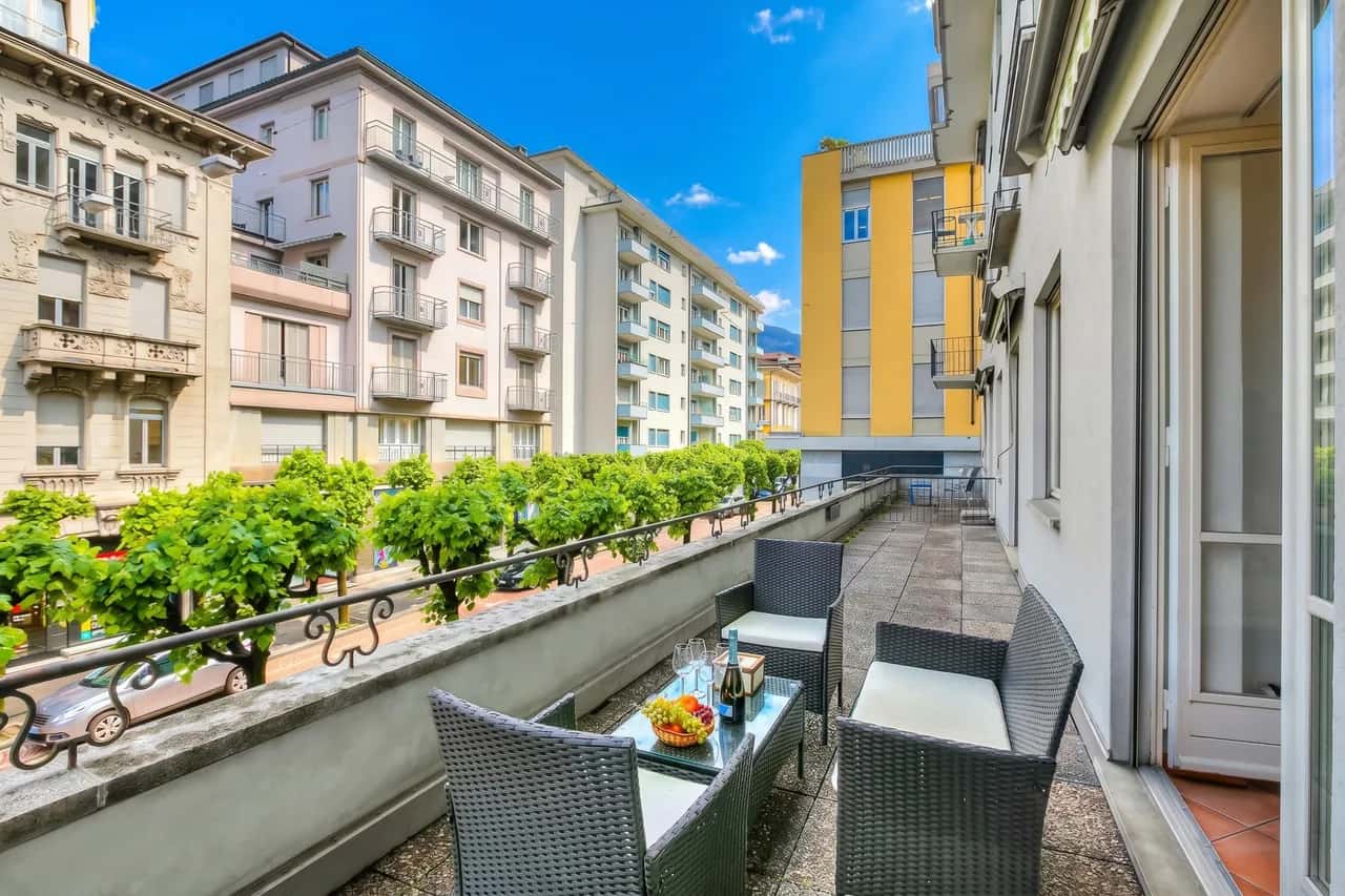 Bellinzona in Centro: Lift, Parking, Sleeps 6