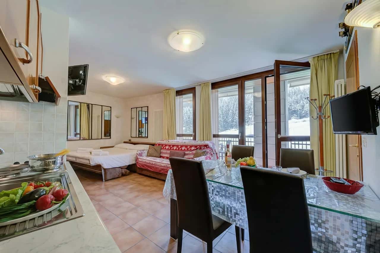 La Marmotta Ski in/ski out - Studio with Terrace