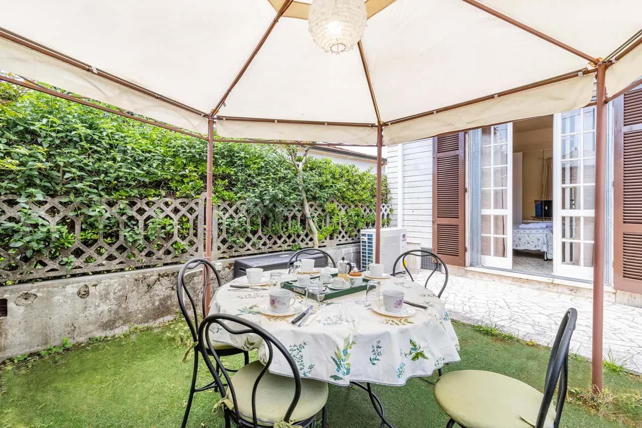 Casa Lidia 900m vom Meer mit privatem Garten