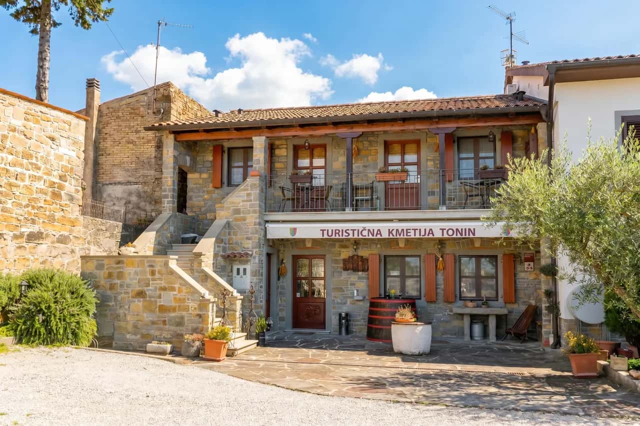 Tourist Farm Tonin - Apartment 2
