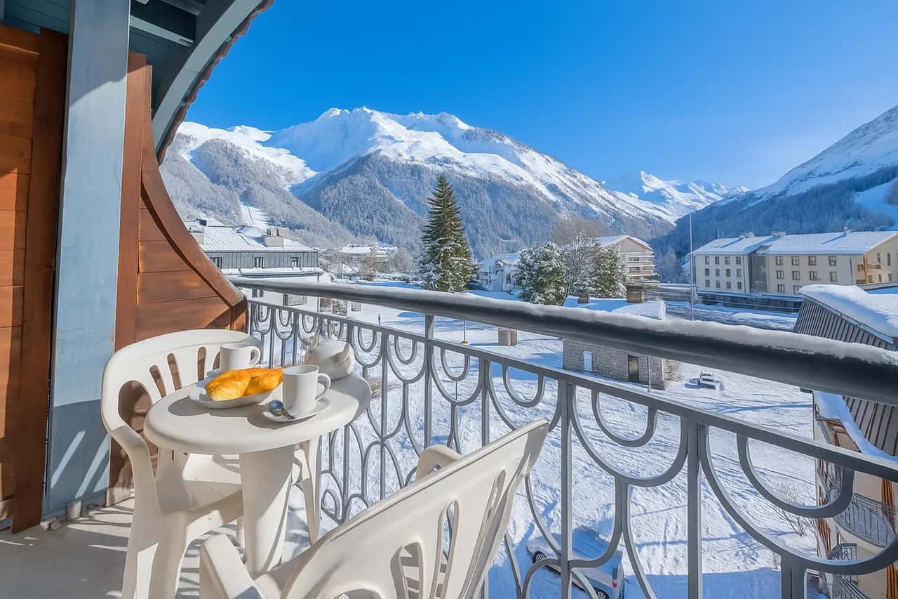 Le Cristal GM20 Bergblick, Pool, private Sauna & Parkplatz