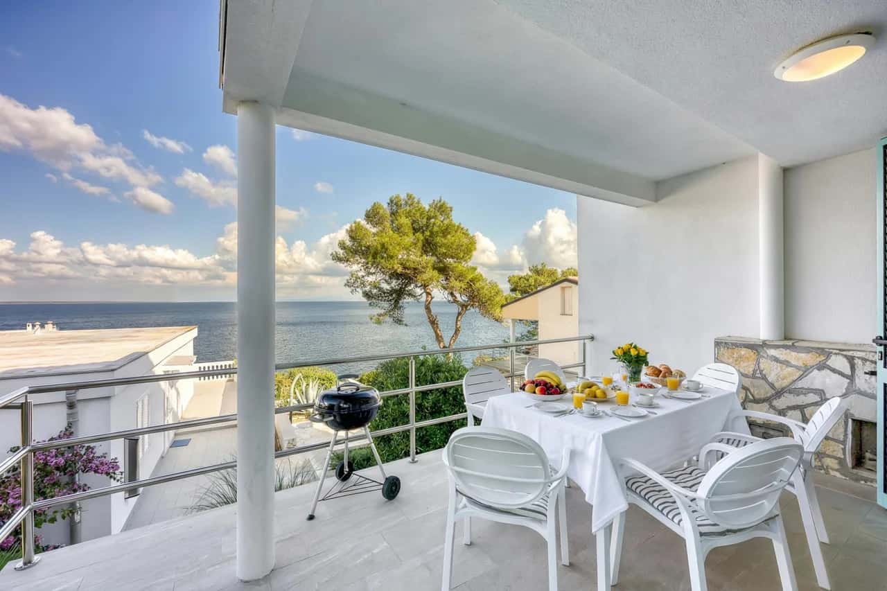 Valdarke Seaside Apt /w Sea View Terrace