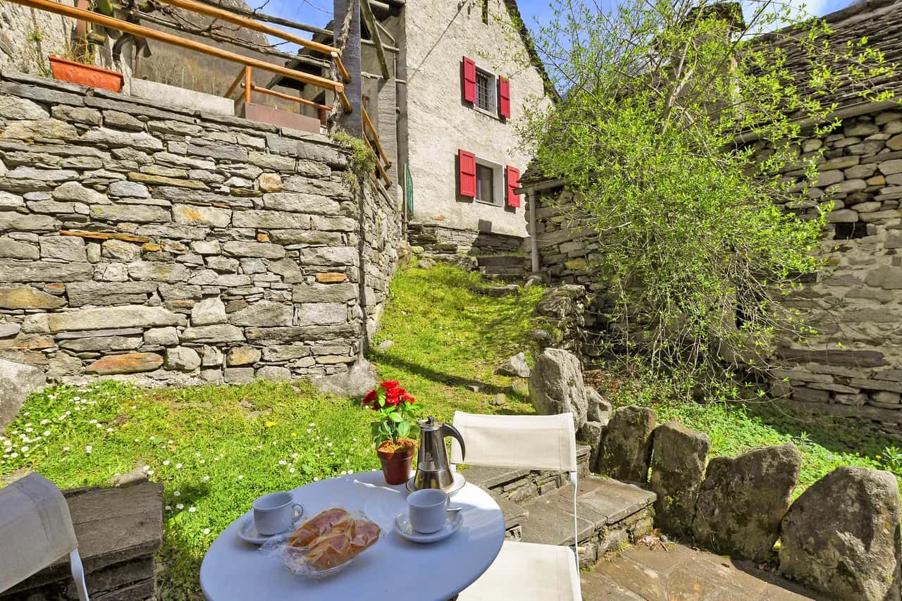 Rustico Esterina in Val Verzasca for 4
