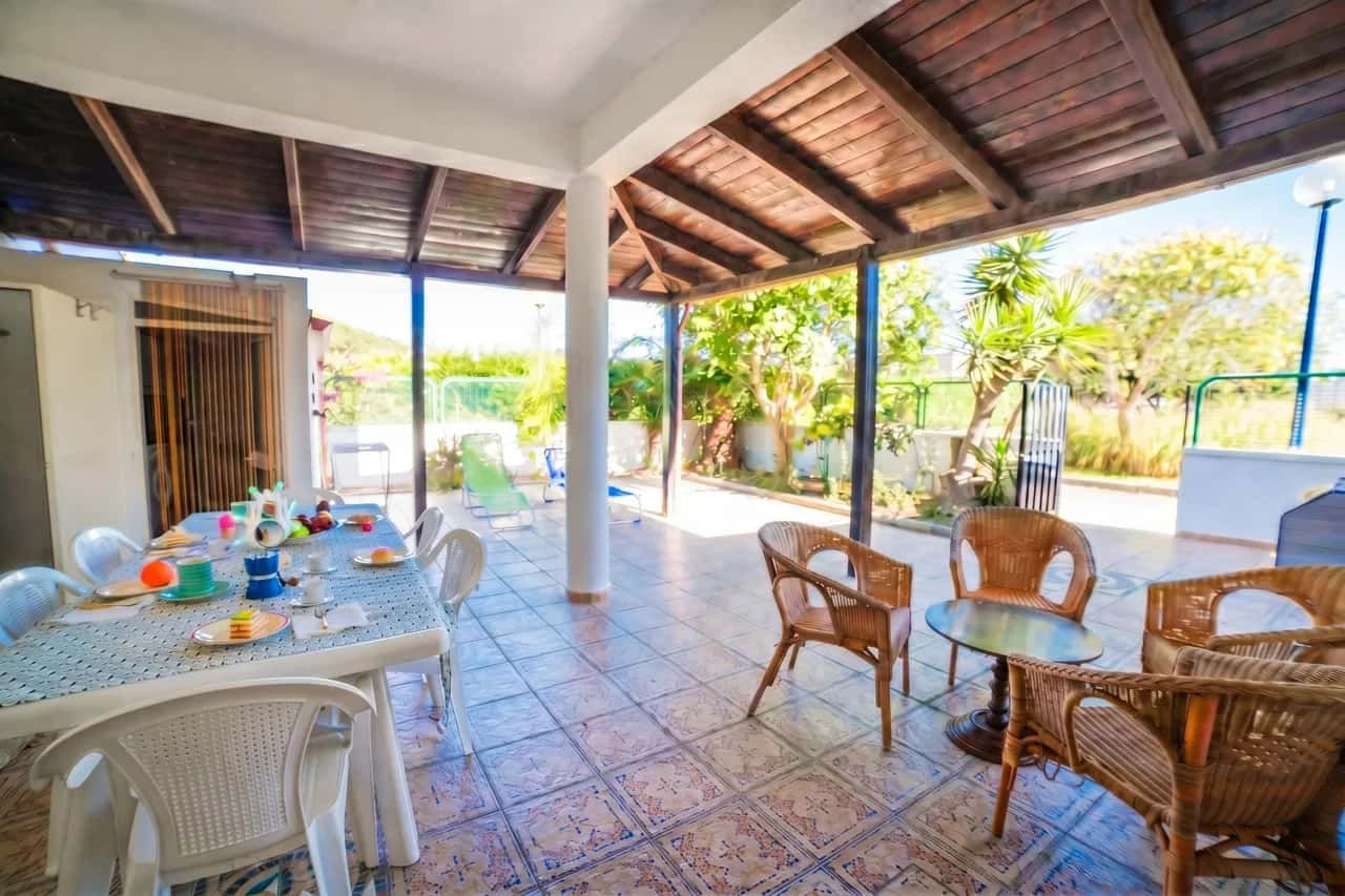 Villetta Fresca Avec Jardin Près de la Mer