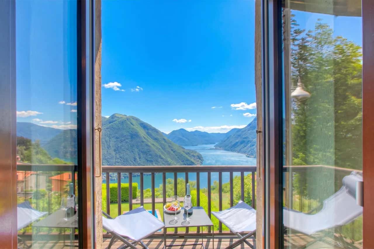 Angelina: Casa Panorámica con Vista al Lago en Monte Brè | Terraza y Balcón