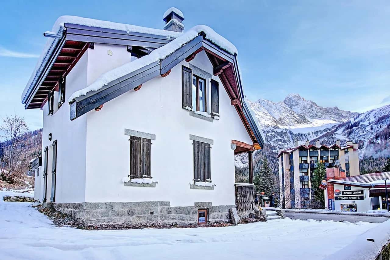 Chalet Whitmoore Argentière - Walk to Grands Montets Sleeps 7