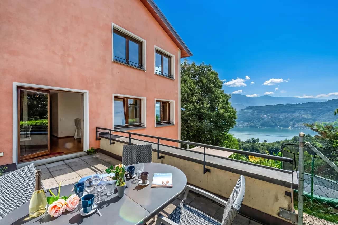 Vernate Lugano Lake Sweet View