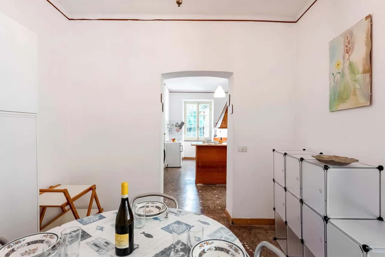 Basilico House In Mulinetti - 10min walk from Beaches