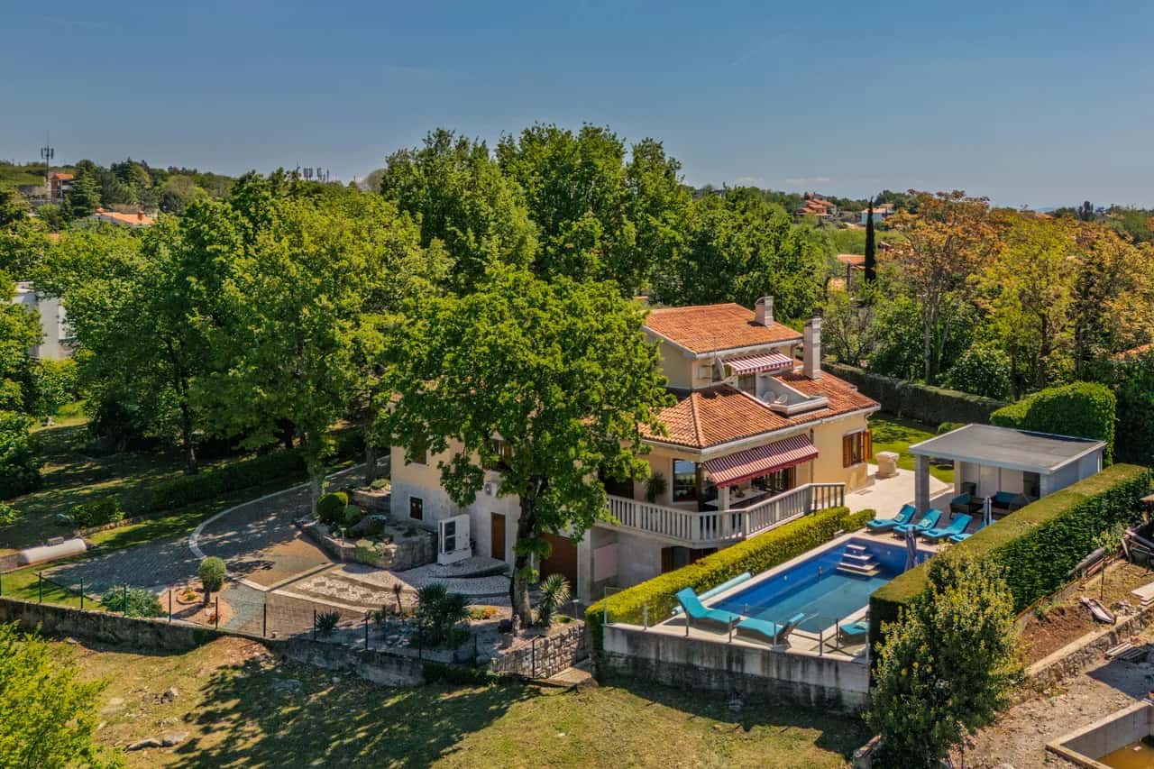 Luxury Pool Villa Rosa Magica