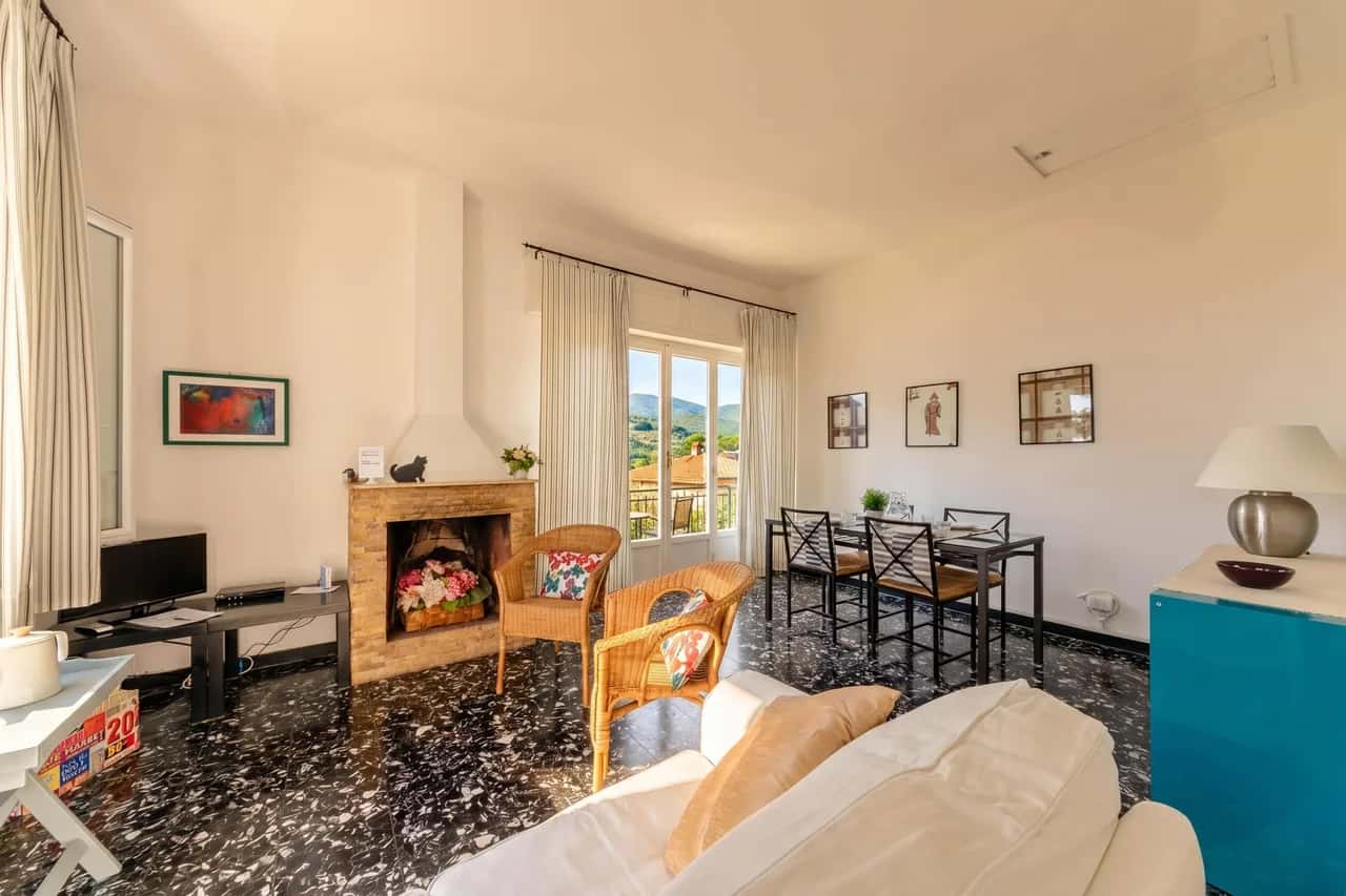 Lovely Apartment in Monterosso with Sea View Balcony