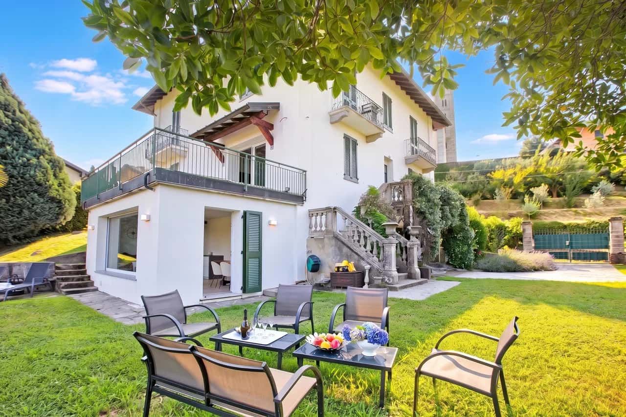 Villa La Rocca: Vista a la Montaña y Lago Maggiore