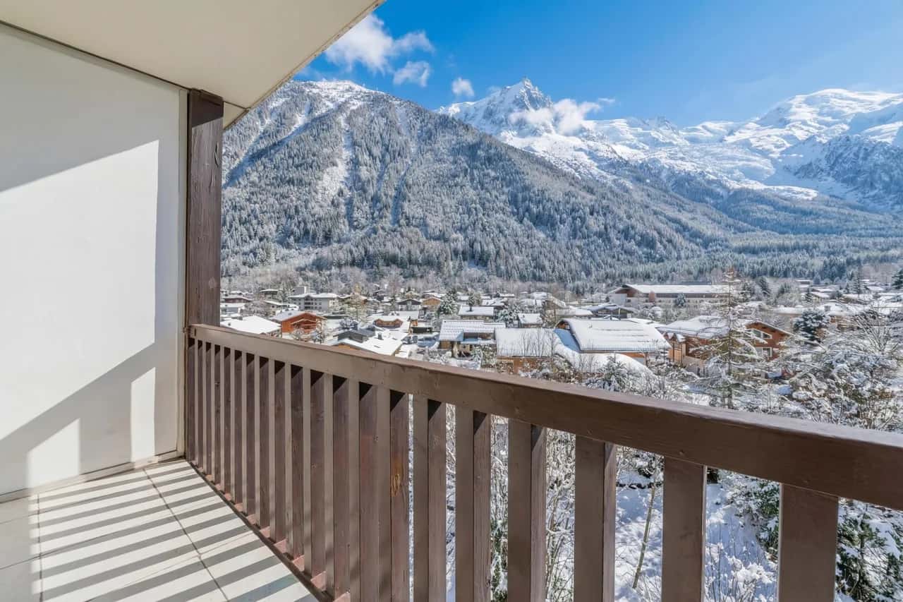 Riverside Apartment Mont Blanc View