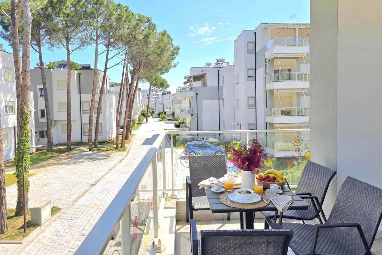 Perla Holiday Homes 202