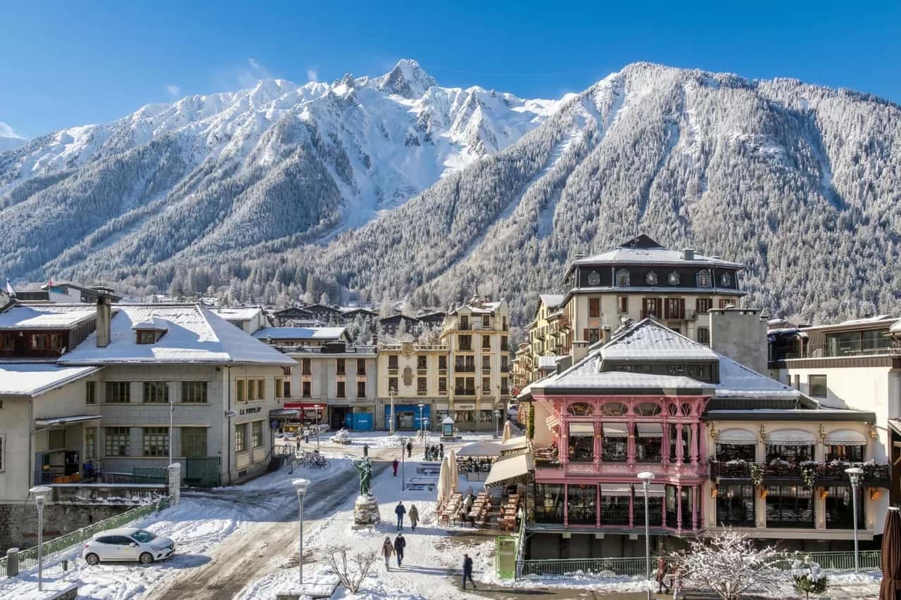 Chez Aline Chic Central Chamonix 1BR w/ Brévent Views