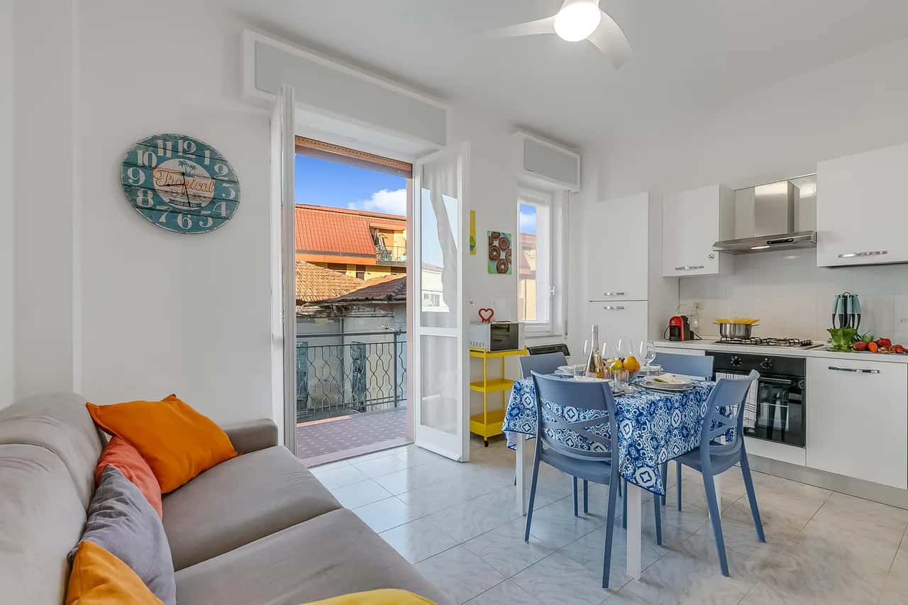 Verdi Loano Beach Apartment with Balcony