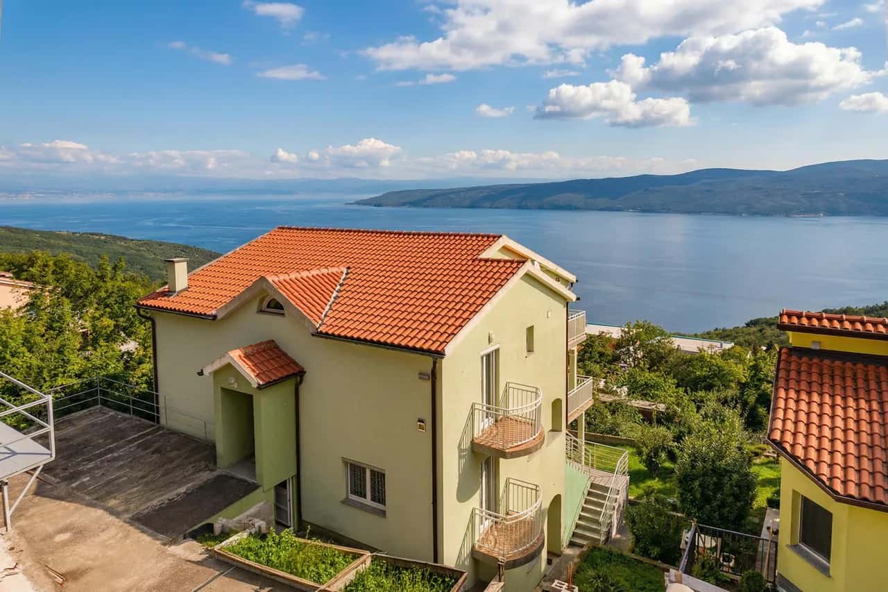 Magda 2 Apt avec vue panoramique sur la mer