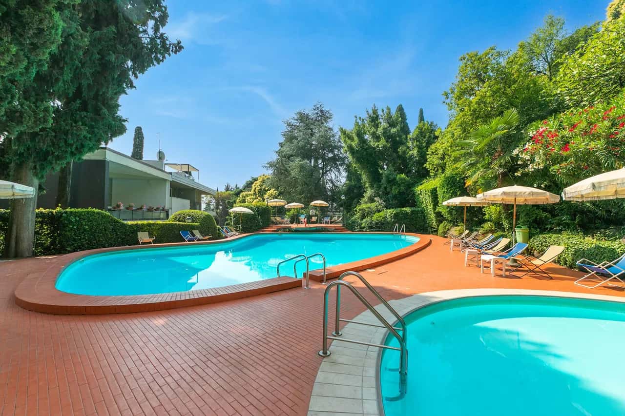 Apt Suite 125 shared pool & sun terrace