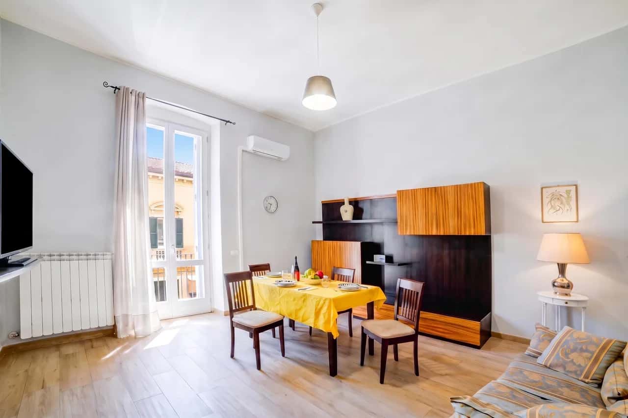 Archi Home - Apartamento con Balcón en el Centro de Lecce