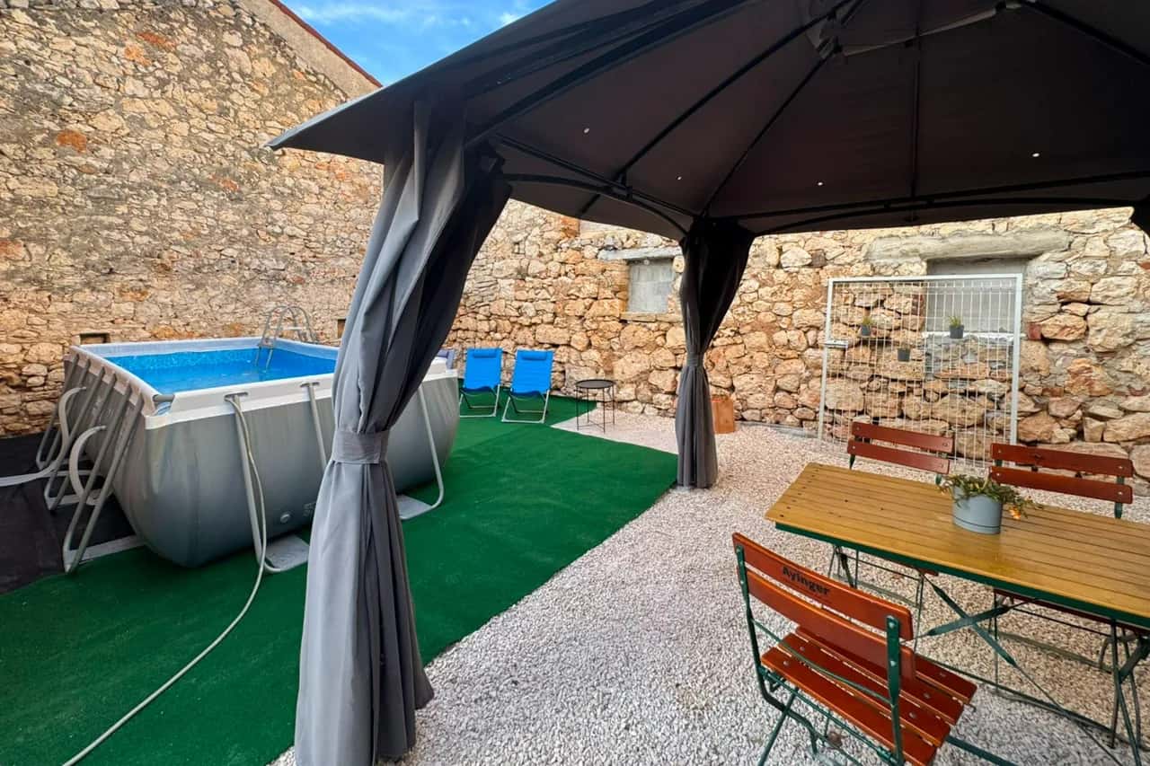 Casa Valdebek mit Pool