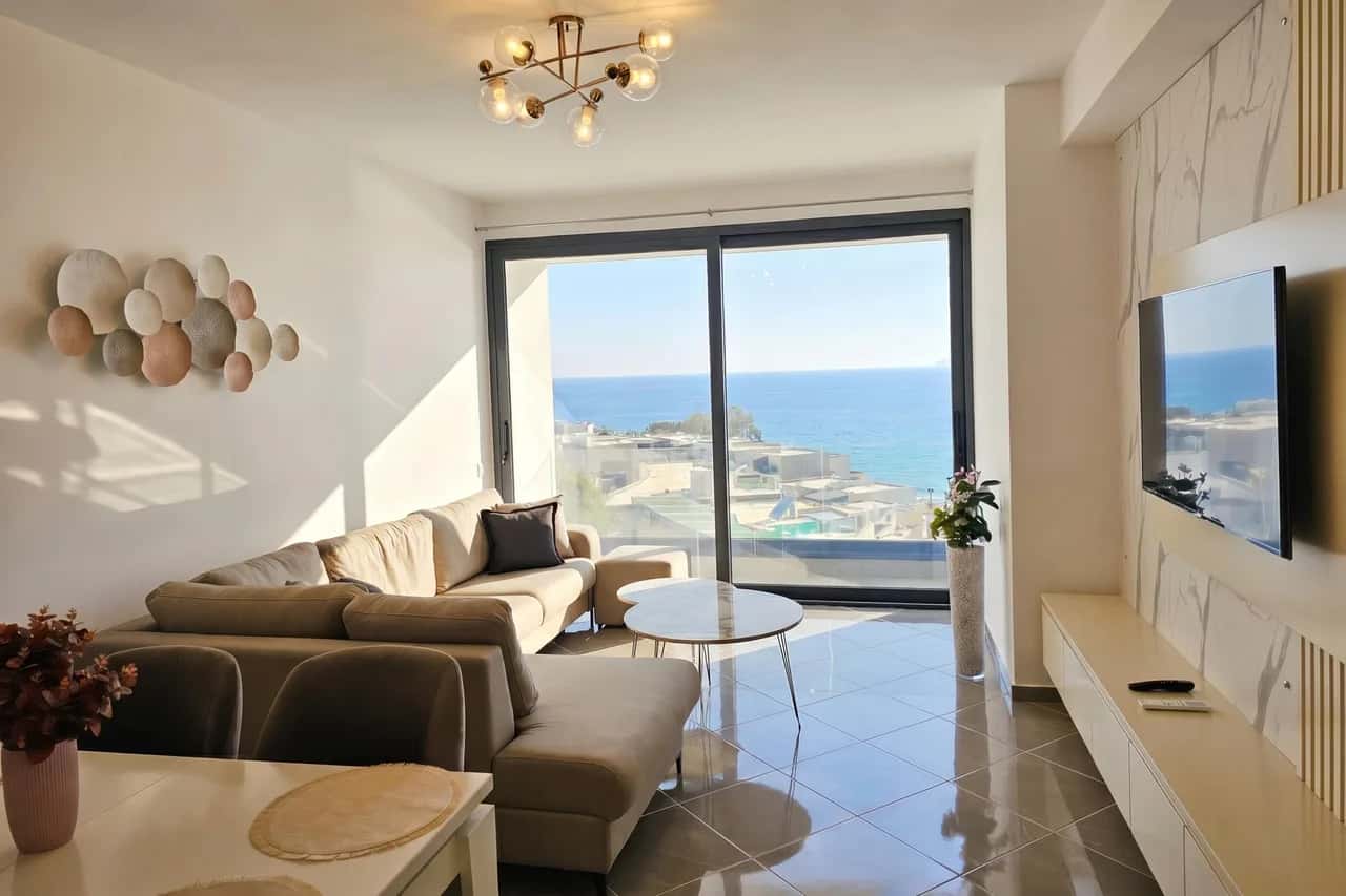 Sunset Luxury Apartment /w Panoramic Sea View
