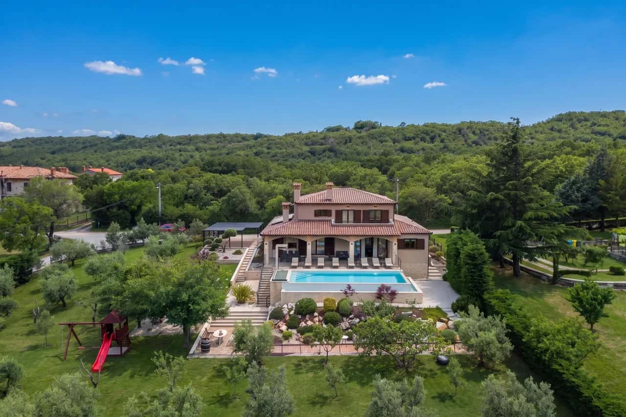 Villa Terra mit Pool & Sauna in der Nähe von Rabac