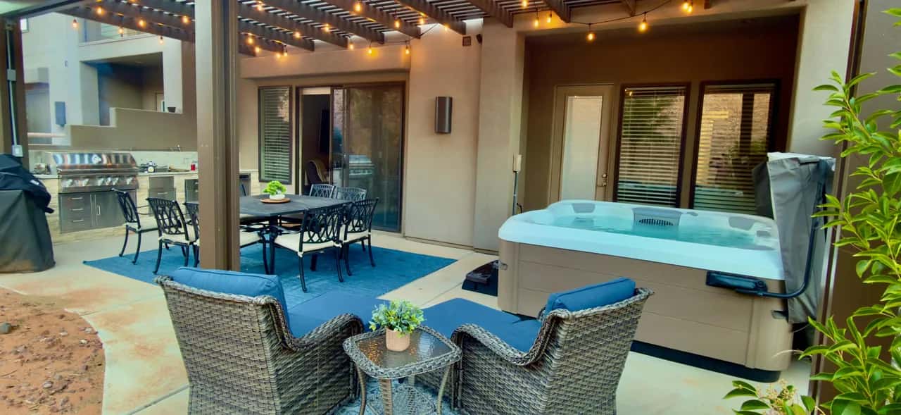 Pool ParTee Paradise