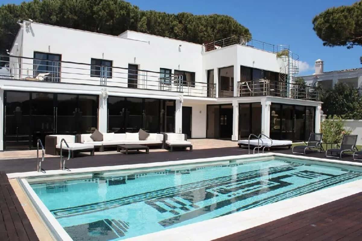 Summer Villa Right Next to Puerto Cabopino Marina