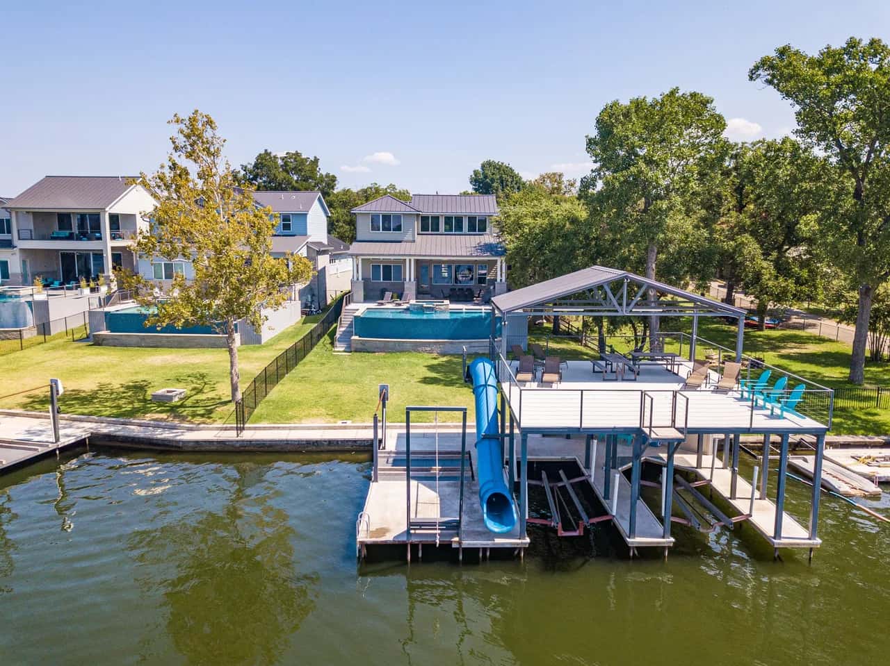 Fünf Schlafzimmer Villa am See in Austin