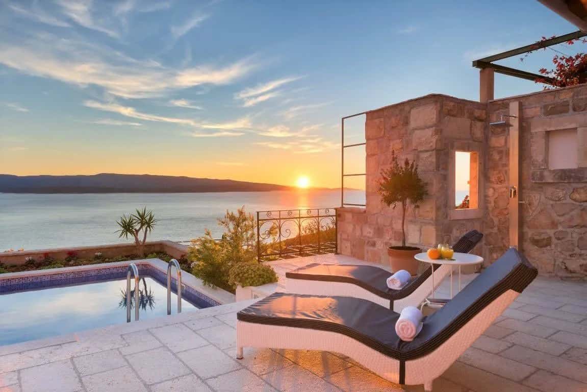 Enticing Sunset Villa With Magnificent Sea ViewS