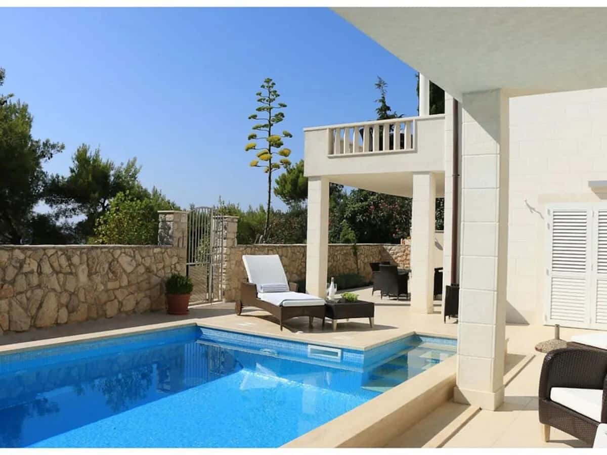 Luxury Prestige Private Villa with Pool