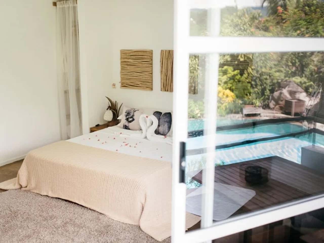 Duplex Familial avec Jardin Tropical Frais