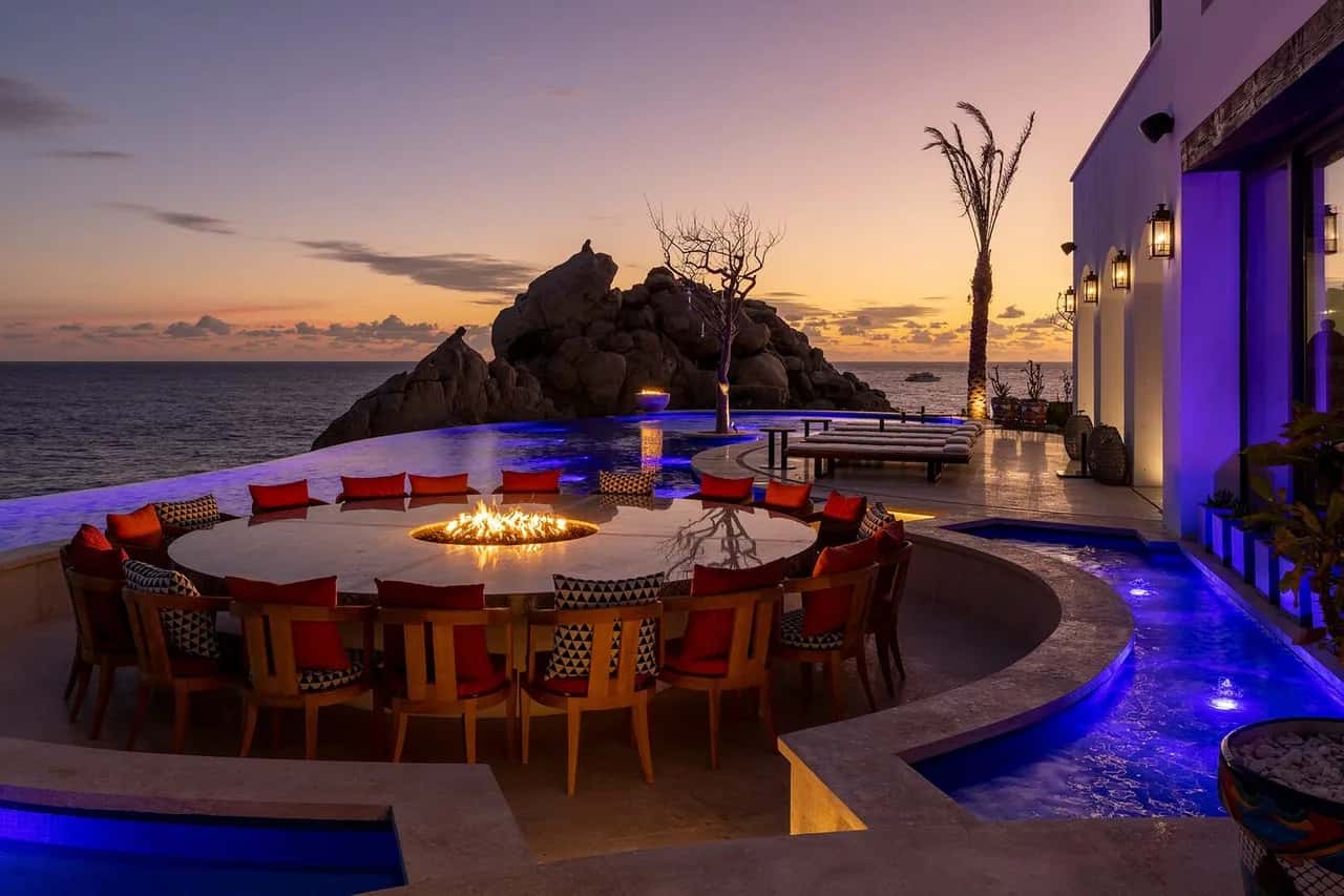 Beautiful Beach Villa with Gym and Winery