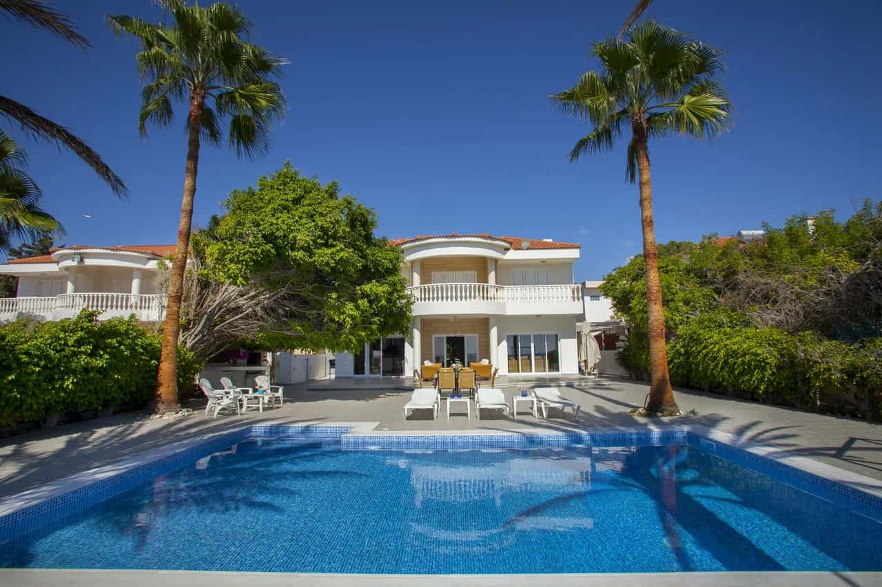 Villa de Luxe Avec Vues Spéciales sur la Mer