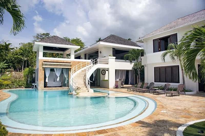 Villa Paraíso Espaciosa con Jardines Sensacionales