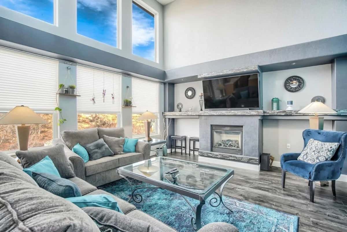 6BR Mountain View w HotTub ArcadeGame Northside CO